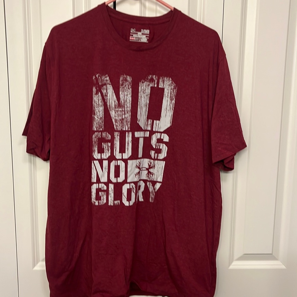 Men’s under armour t-shirt